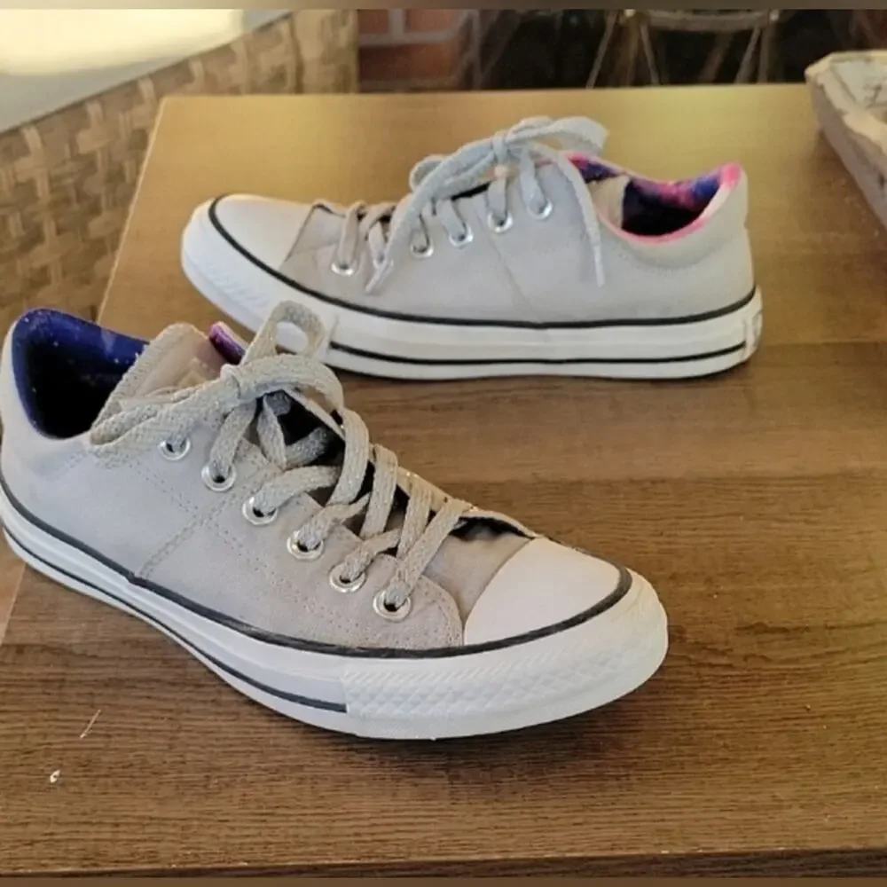 Converse Low Top Gray Sneakers Womens 7,  Pink, Purple Lining, Streetwear